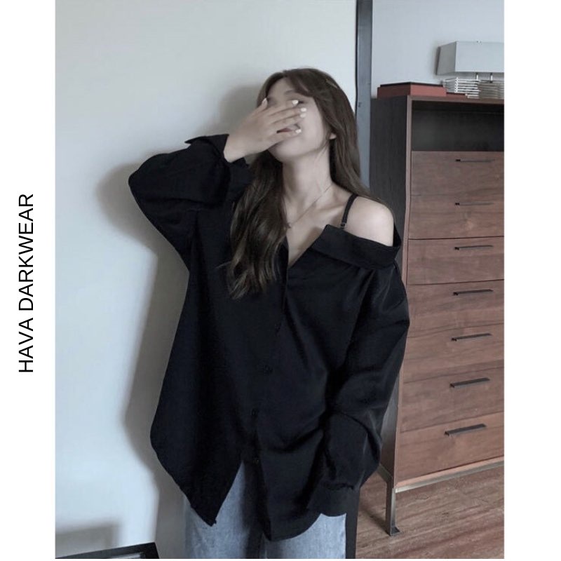 Áo sơ mi HavaDarkwear màu đen lệch vai chất trượt hàn mềm mát form suông rộng ASM73