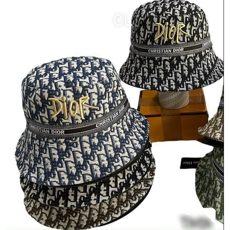 Nón vành tròn cho các bạn nữ