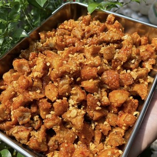 Tóp Mỡ Da Giòn Sốt Bơ Tỏi 500gr