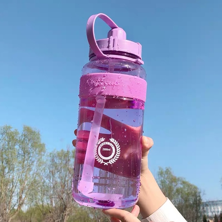 Bình Đựng Nước Sports Cup Phong Cách Thể Thao Có Ống Hút Và Dây Đeo Tiện Lợi-Có chứng nhận an toàn sức khỏe
