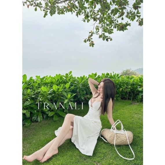 Đầm Hai Dây Maxi Hở Lưng Phối Cúc Chất Tuyết Mưa GKT (HỎA TỐC) | BigBuy360 - bigbuy360.vn