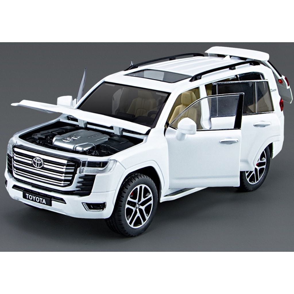Xe mô hình sắt Toyota LandCruiser LC300 TẶNG KÈM BIỂN SỐ tỉ lệ 1:24 hãng ShengRun 3 màu