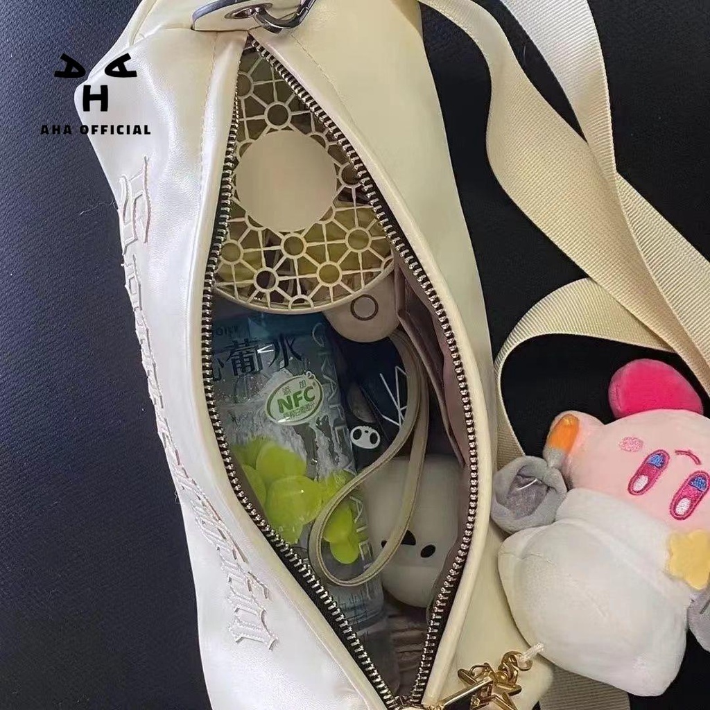 Túi Da Đeo Chéo Màu Trơn Thêu Chữ Phong Cách Đường Phố Mỹ