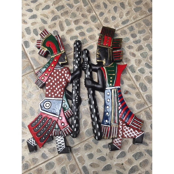 Mặt nạ treo tường bằng gỗ 40cm hình người giã gạo