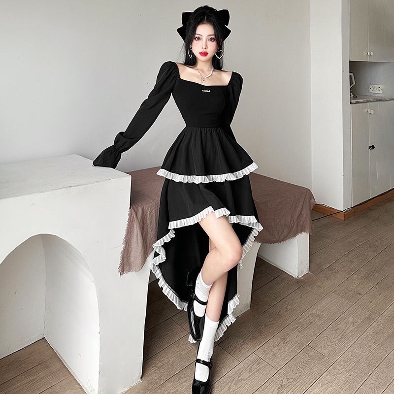 Đầm công chúa vuông phối viền ren trắng vạt lệch tà váy dài FOOTMADE