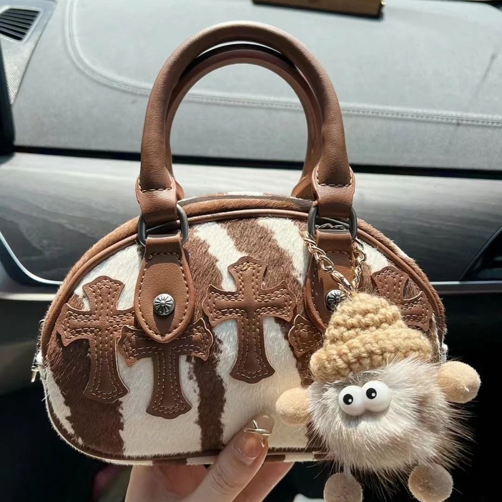 Túi Xách Nữ Đeo Chéo Đi Chơi Dễ Thương Cute Đa Năng Kèm Móc Khóa