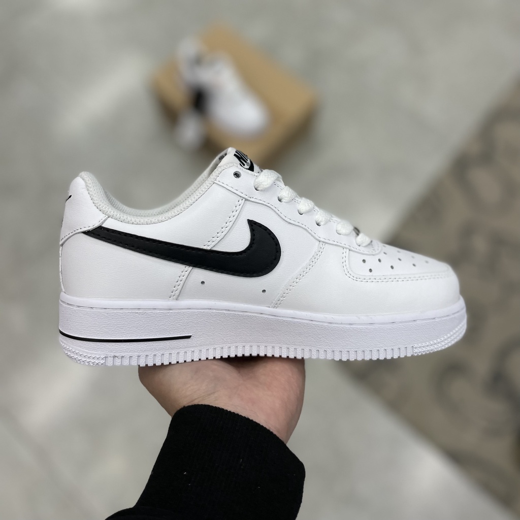 Giày thể thao sneaker Áo phông đẹp hình 4
