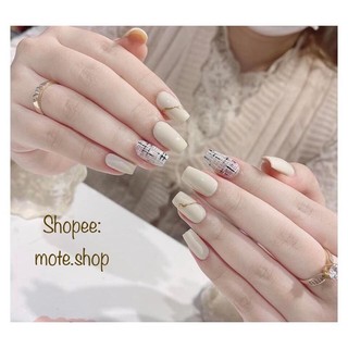Nailbox TAY thiết kế trắng kẻ dạ