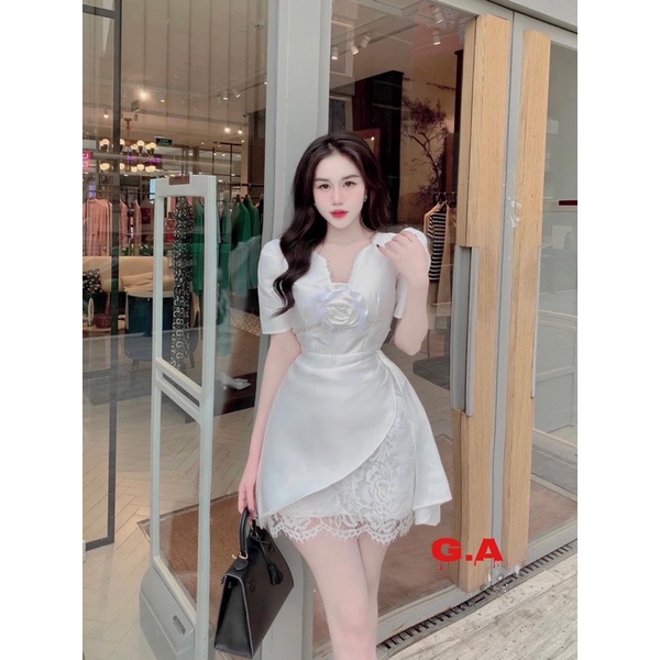 Váy tafta tay bồng phối ren