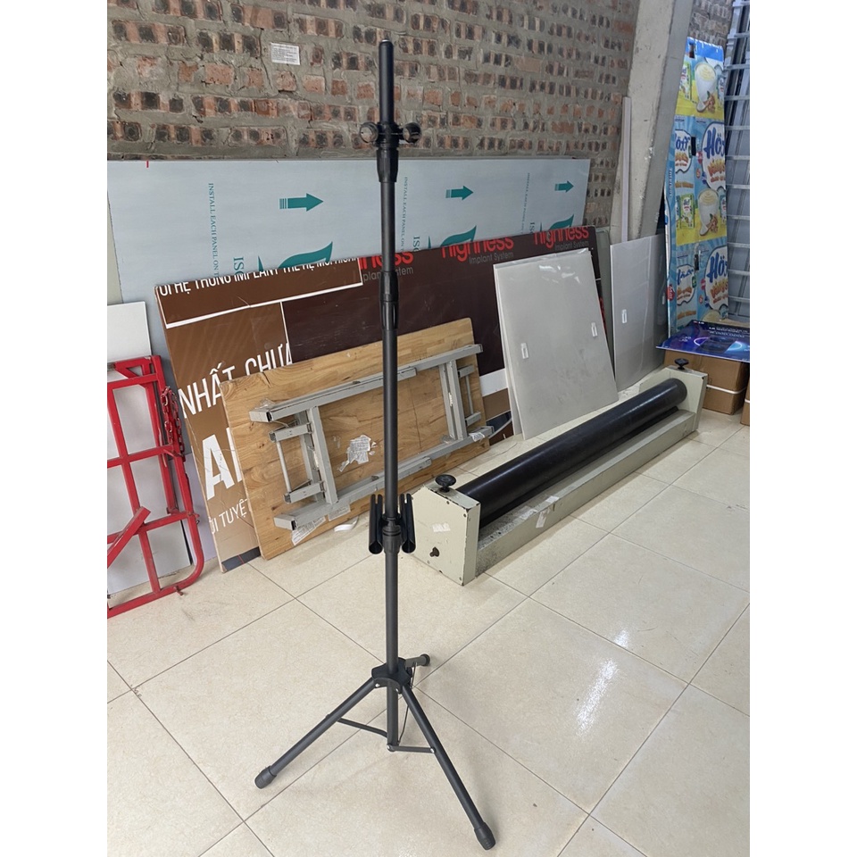 Giá standee treo tấm poster, treo tranh hai mặt bằng sắt, kệ để tranh chữ thập, giá chữ thập