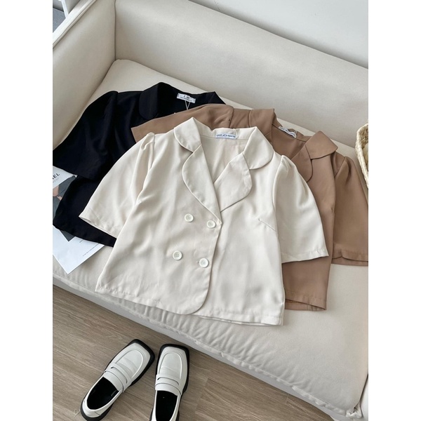 Áo blazer dáng ngắn 4 nút tay bồng thanh lịch