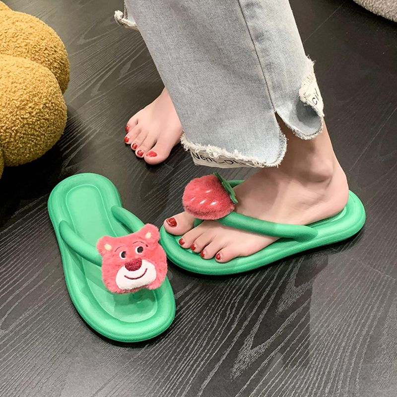 Dép gấu dâu-Đôi dép xỏ ngón dễ thương 2023