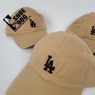 Nón kết mũ lưỡi trai MLB chữ LA đen màu nâu be