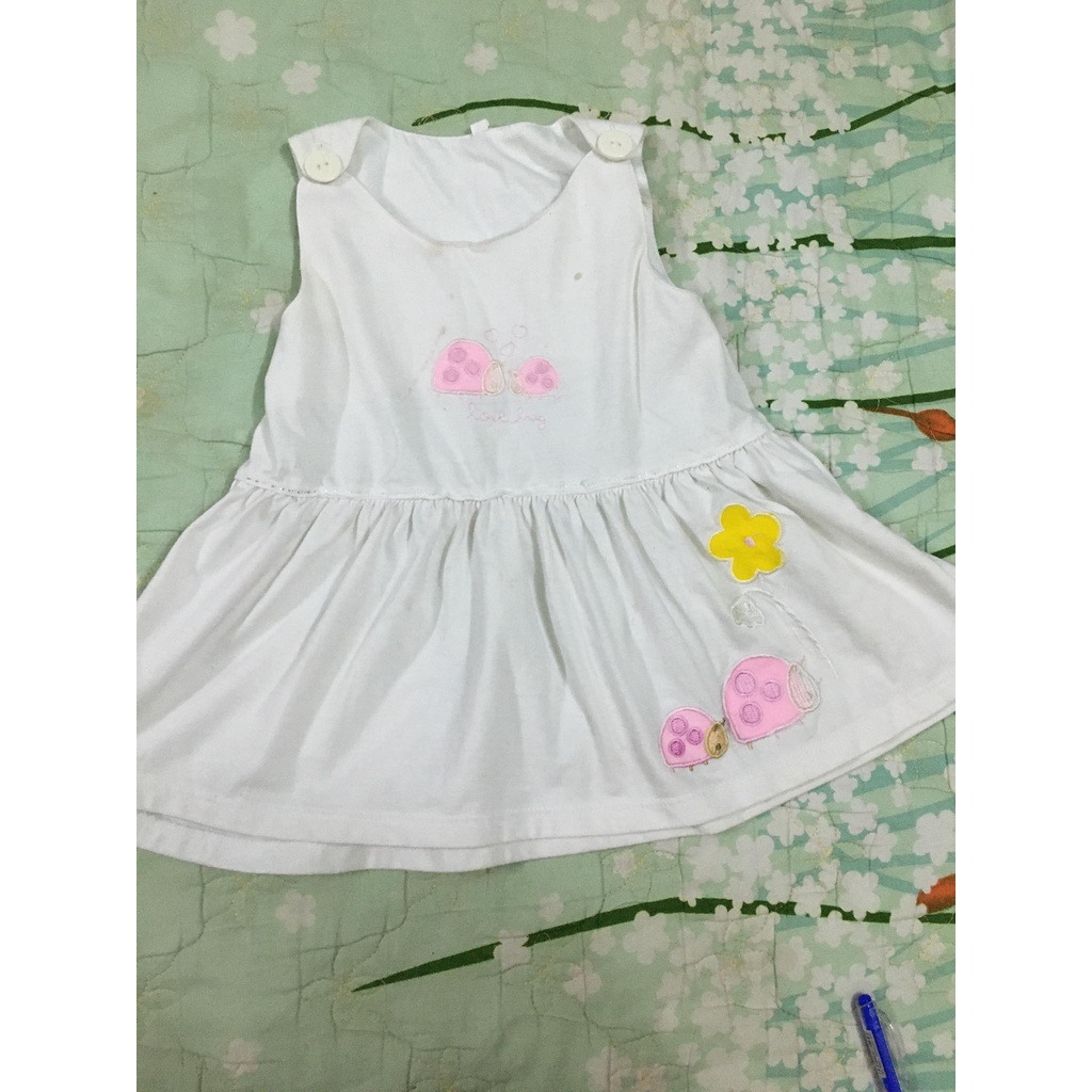 Hàng tặng cho bé