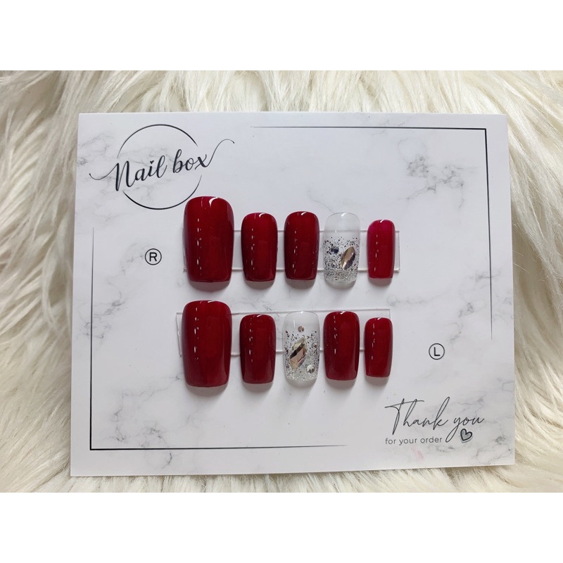 {❤️ Mẩu đỏ đô - Siêu xinh ❤️} Nail Box thiết kế màu trơn + đính đá siêu sáng lấp lánh phù hợp mọi form tay cho các chị e