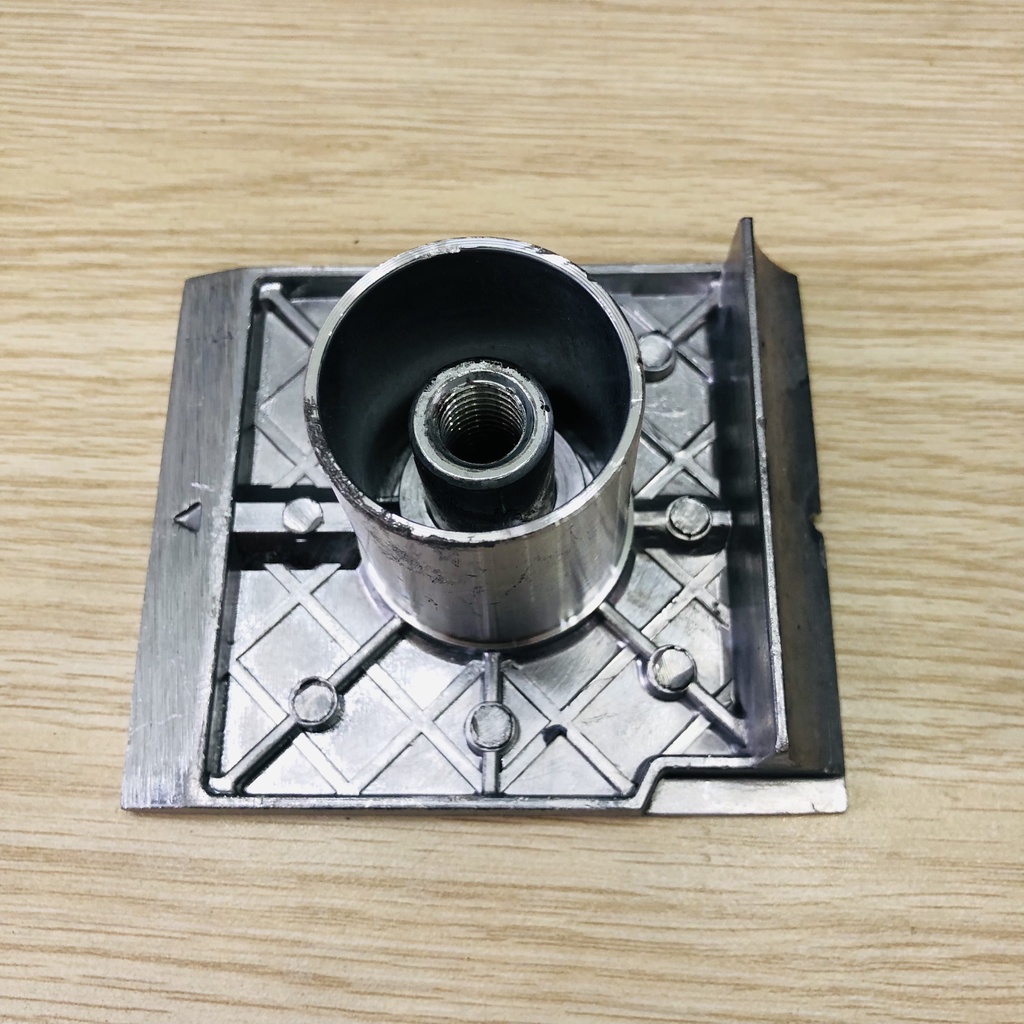 Mặt đế trước máy bào gỗ Makita 1900  không cọc