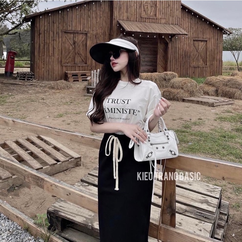 BÁN SỈ Set áo phông trắng chữ mix chân váy đen dáng dài (ảnh thật+video)