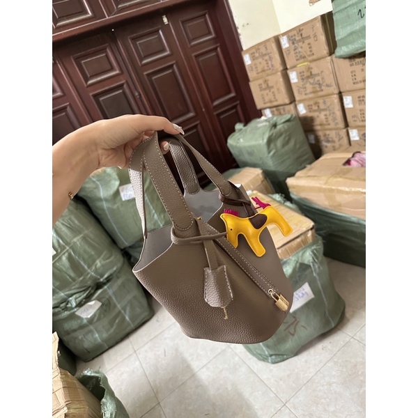 Túi xách nữ siu hot chuẩnpchau 2023