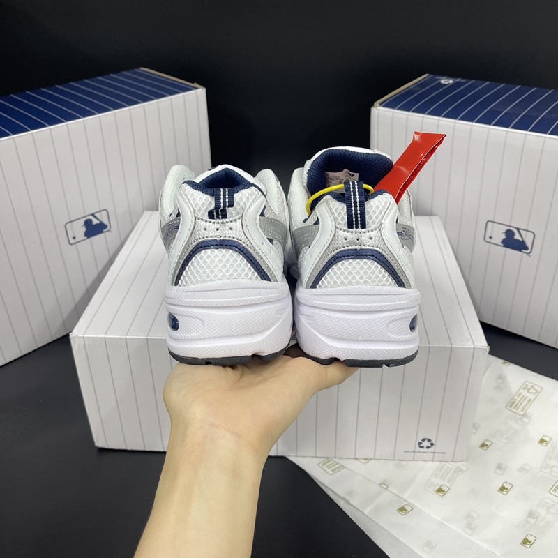 Giày MLB Cao Cổ Chunky Đen Trắng Nữ Hàng Trung Cao Cấp