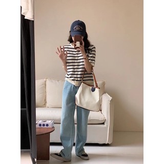 Áo kẻ cài cúc