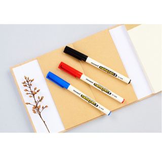 Bút Dạ Dầu MONAMI Namepen F - 1 chiếc - viết được trên nhiều chất liệu.