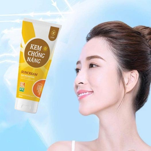 Kem Chống Nắng Dưỡng Da Nâng Tone SINORI, SPS50+ Dưỡng Ẩm, Làm Sáng Da, Dành Cho Da Dầu Mụn 30ml