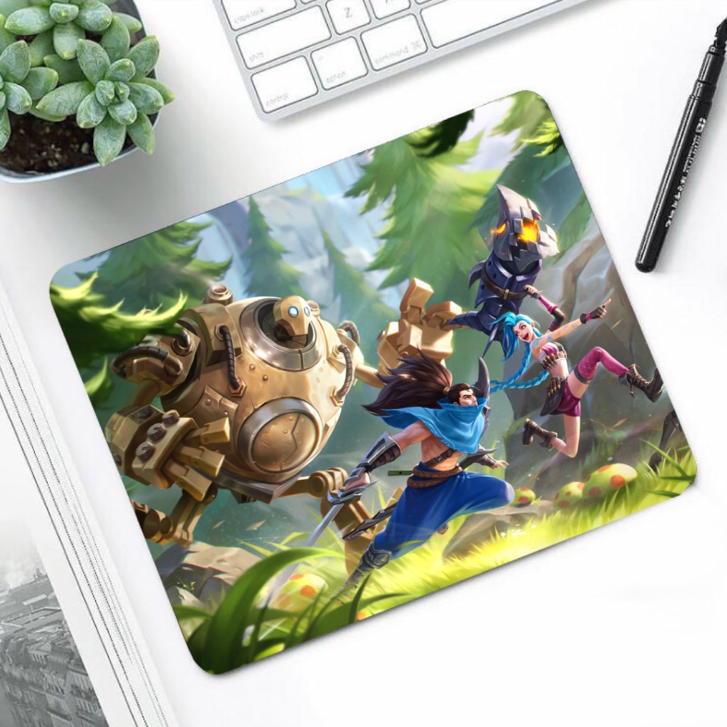 Tấm Lót Chuột In Hình Nhân Vật YI Wukong Trong Game Liên Minh Huyền Thoại
