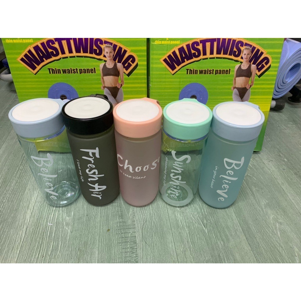 Bình nước thể thao cầm tay - Bình đựng nước bằng nhựa PC dung tích 600ml thiết kế tiện dụng cho nam và nữ