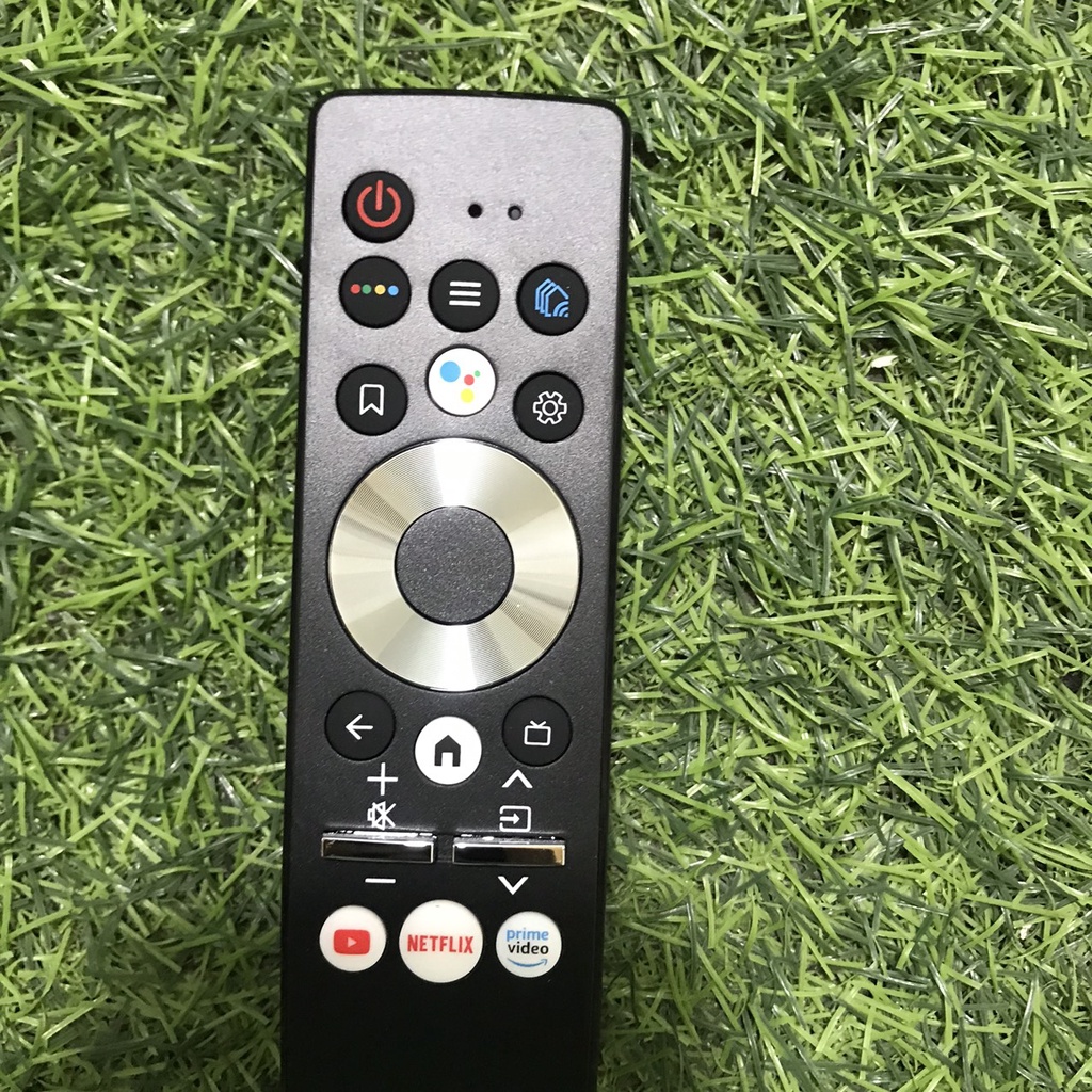 Điều khiển tivi aqua giọng nói, Remote TV AQUA QLED 4K 65 inch 65AQTS6UG có mic điều khiển giọng nói