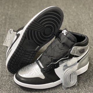 GiàyAir Jordan 1 Retro High "Silver Toe" (Best Quality)