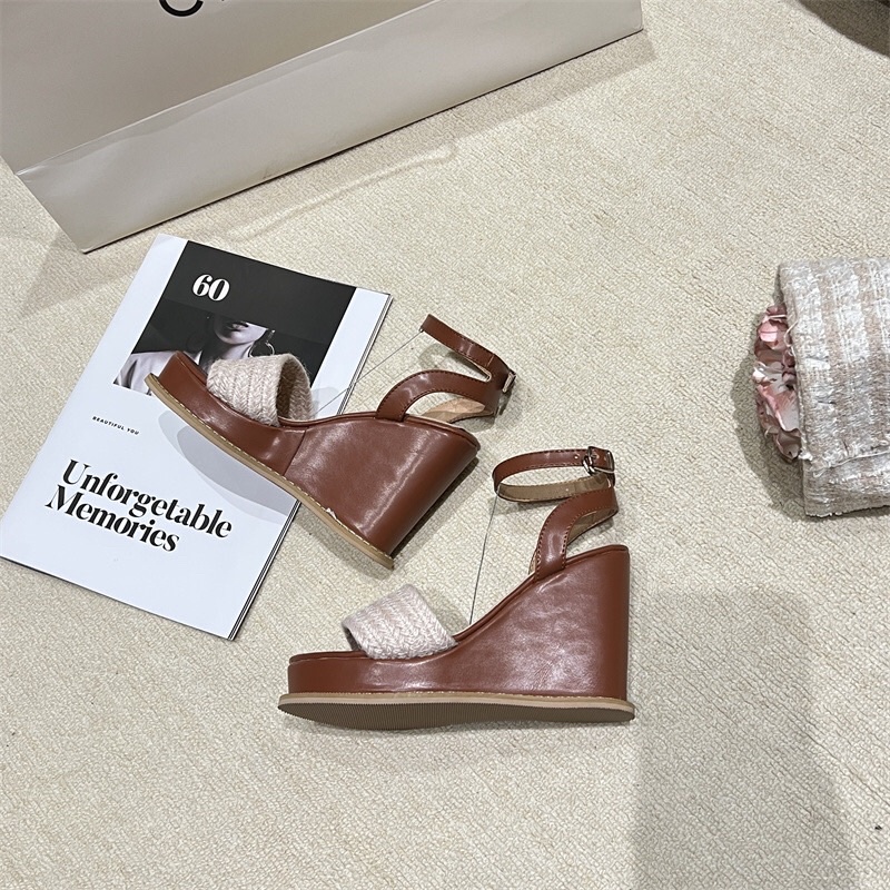 Sandal đế xuồng quai gai cao 10cm