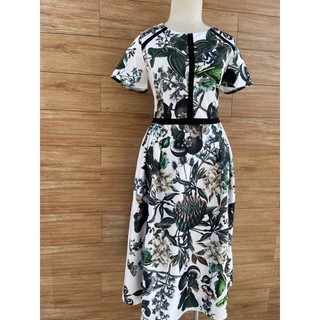 Đầm chất vải poly  dư xịn  🍀🍀🍀