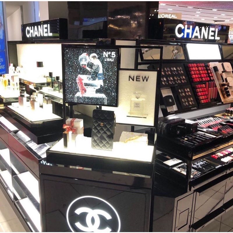 Túi đựng điện thoại, ví đựng card, túi gift Chanel. Chính hãng!