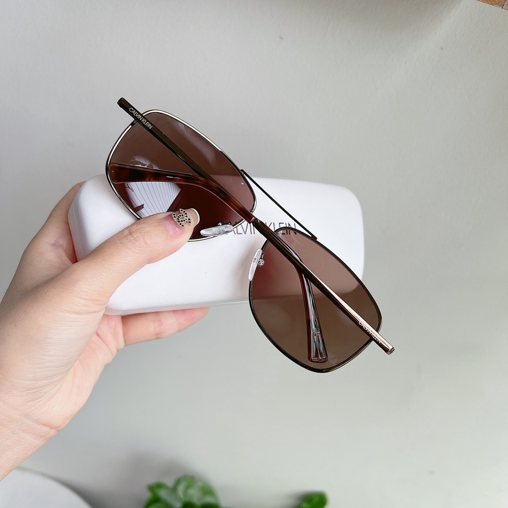 Kính mát nam Clavin Klein CK19137S 200 Brown fullbox