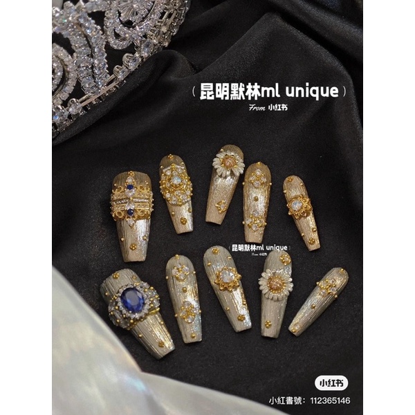 Gel nhện chà tráng gương dailynail