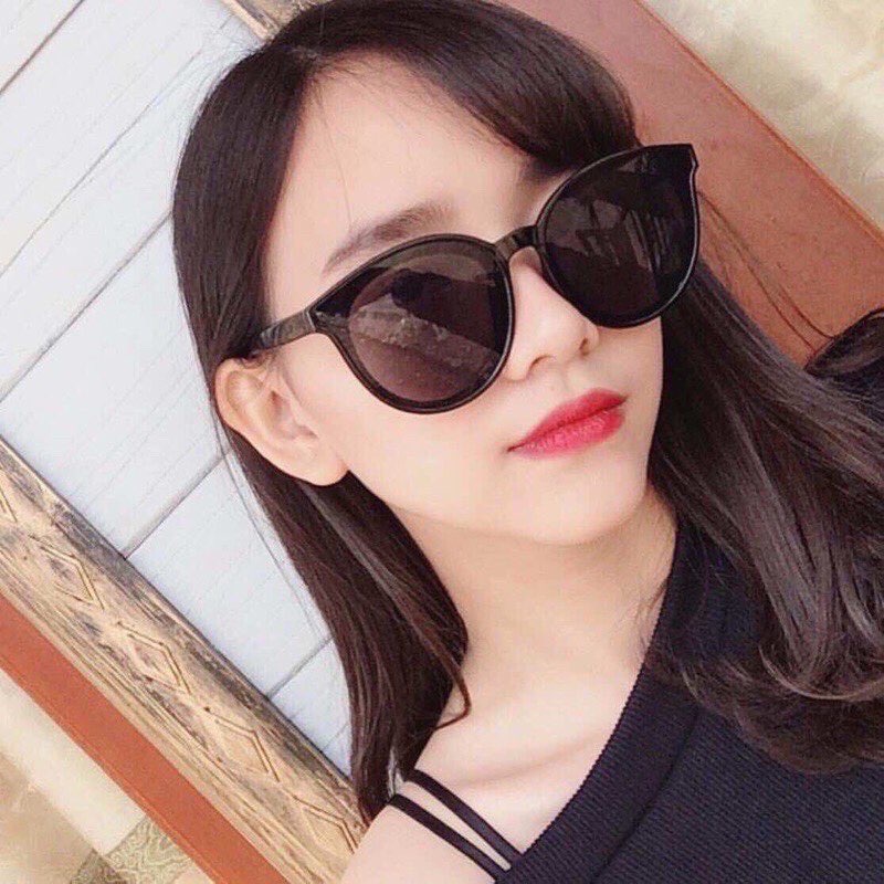 Kính râm nữ, mắt kínhđen thời trang gọng tròn cao cấp chống tia UV, đi biển chụp ảnh cực ngầu