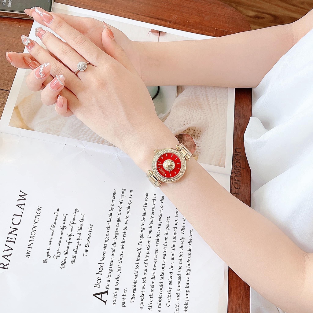 Đồng hồ nữ dây thép Versus By Versace Bricklane VSP642418