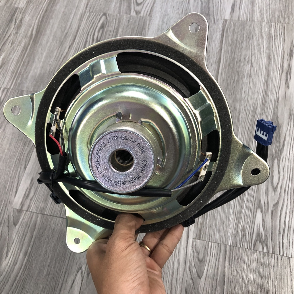 Loa subwoofer 20cm 2 coil xe Toyota Crown Aws210 ( từ neo )