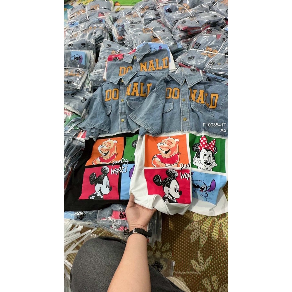 Áo sơ mi jean kiểu phối pha thun in hình chữ ngực đắp túi nắp tay con!