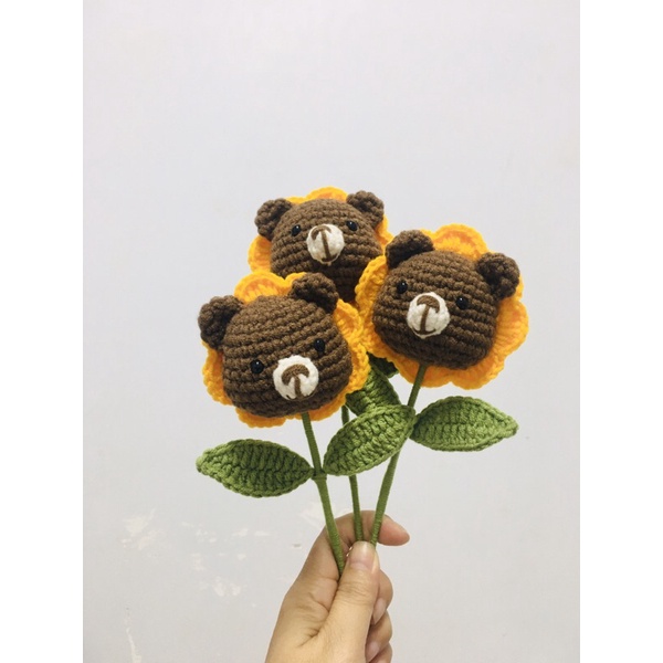 Hoa gấu bằng len handmade