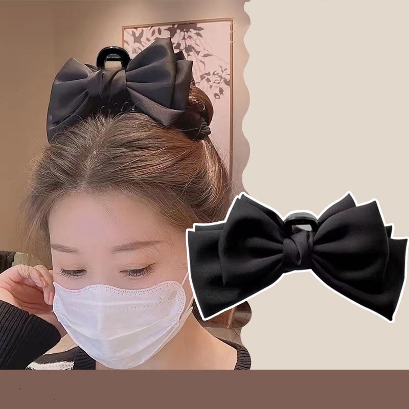 Kẹp Tóc Hình Cá Mập Đính Nơ Hồng Phong Cách Forty Styles 2023 CupidStore