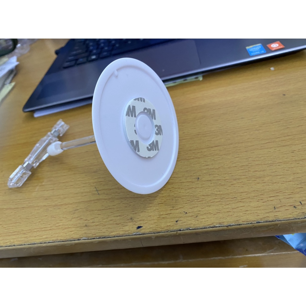 Bộ Wobbler để bàn và bảng nhựa đen viết xóa đc chuyên dùng tại cái điểm bán hàng như siêu thị, cửa hàng, shop thời trang