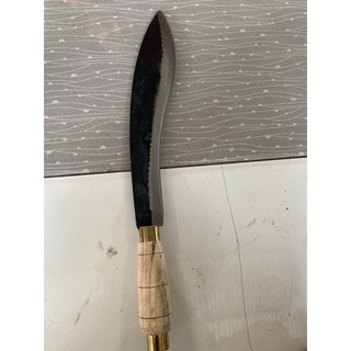 dao chặt cuổi mé nhánh cây