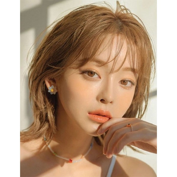 Nhuộm tóc nâu tây ánh vàng kèm oxi và gang tay nền từ level 3-4