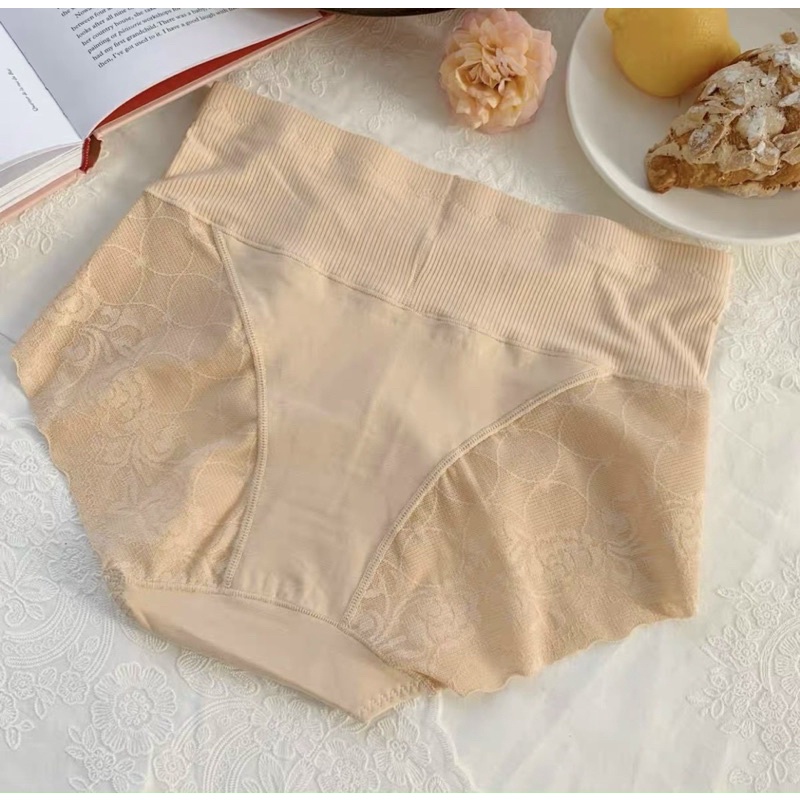 Quần ren coton cao cấp che bụng dưới.