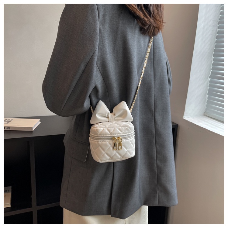 MISCHA Túi Xách Da PU Màu Trơn Phối Dây Xích Đeo Vai Sành Điệu