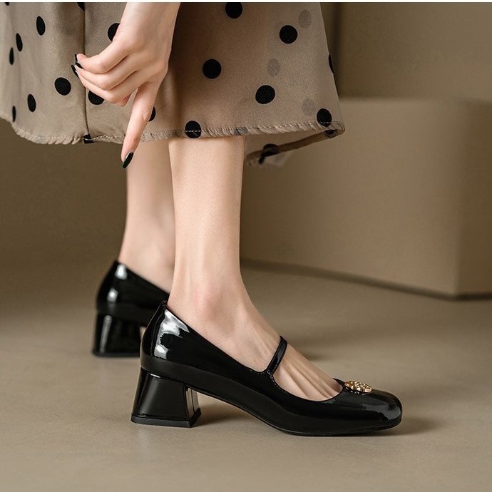Giày Mary Jane - Giày Gót Vuông DIAO Quai Ngang Khuy Hoạ Tiết Cao 5p QCCC