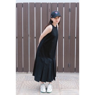 Đầm sát nách xếp ly linen 𝗦𝘁𝗲𝗹𝗹𝗮 𝗗𝗿𝗲𝘀𝘀 TEEMIN