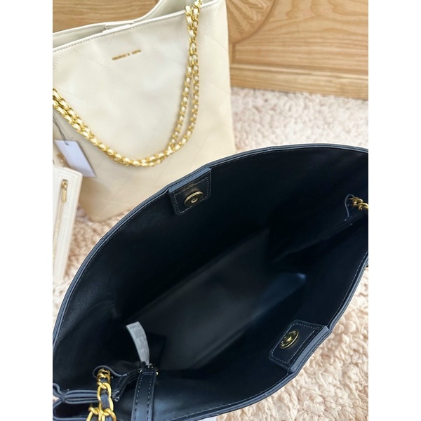 Túi Braided Handle Quilted Tote Bag Kèm Túi  Mã CK2-20782000 Size 31cm