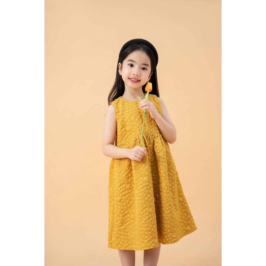 Đầm bé gái LEAH dự tiệc khoét nách Gấm dệt hoa nổi - Jasmine dress - Vàng